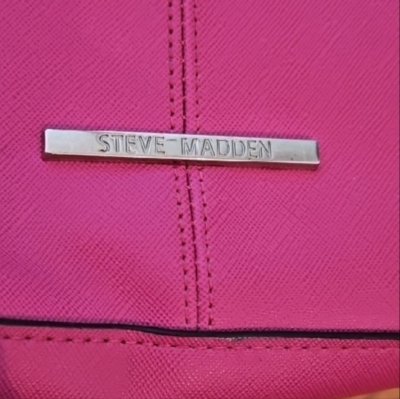 Steve Madden Hot Pink Handbag - Picture 2 of 12